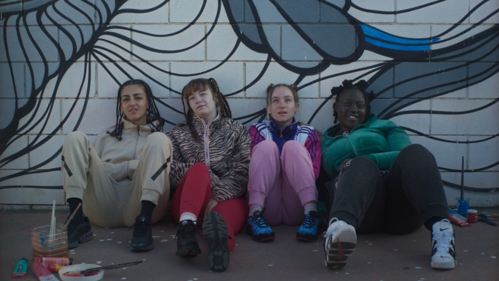 MoreThan Films Picks Up ‘Salen las lobas’ Ahead of Valladolid World Premiere