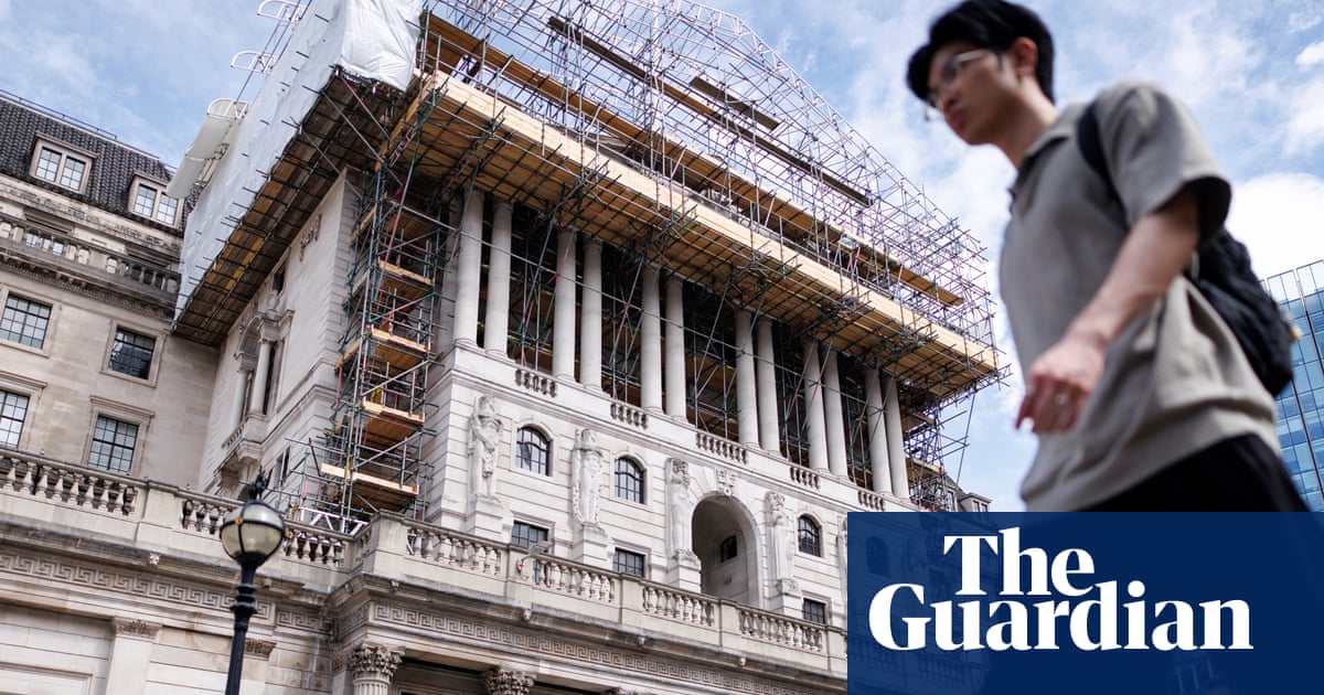 Bank of England governor warns UK public to expect higher costs this year