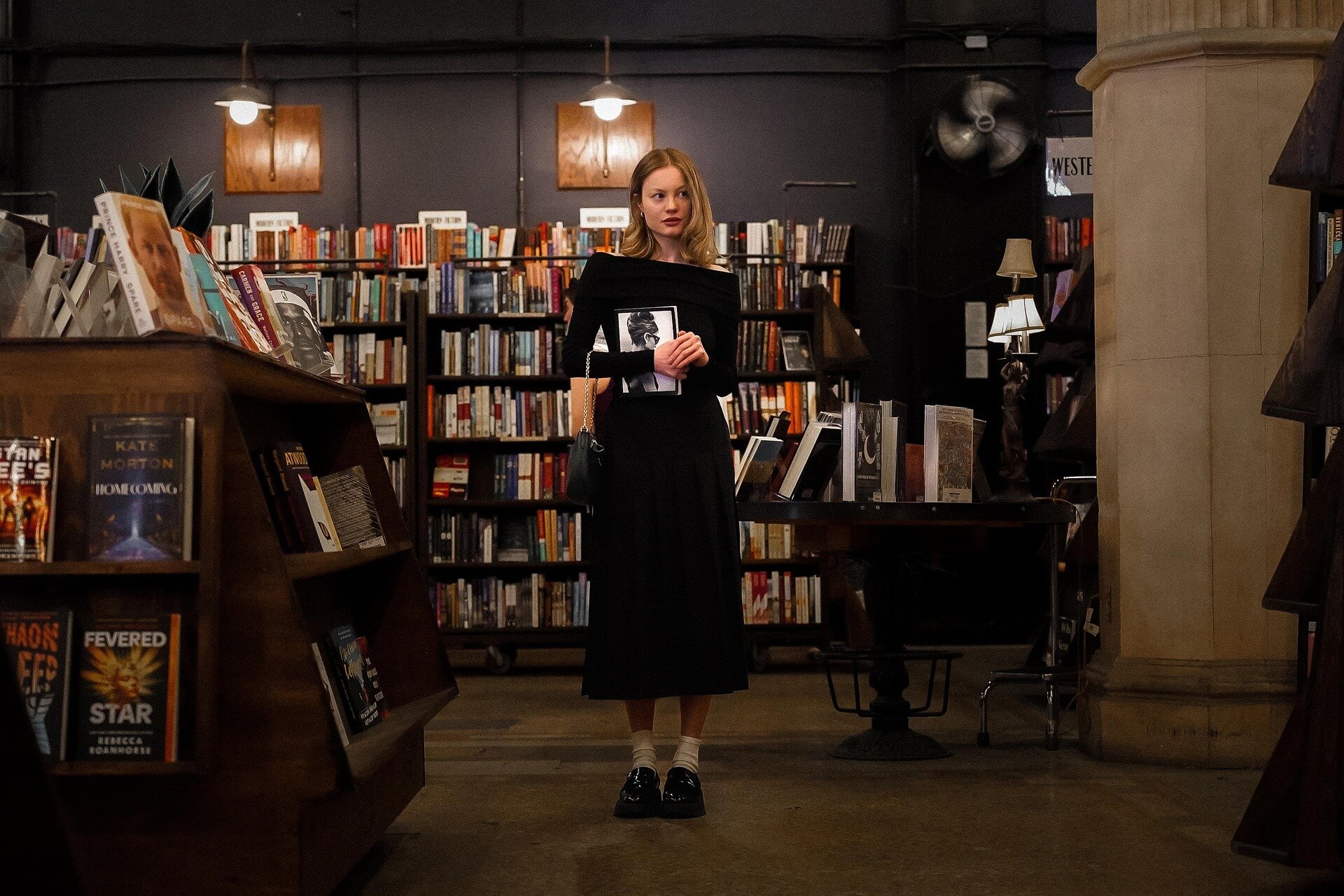 Pittsburgh's new romance bookstores sell more than happily‑ever‑afters